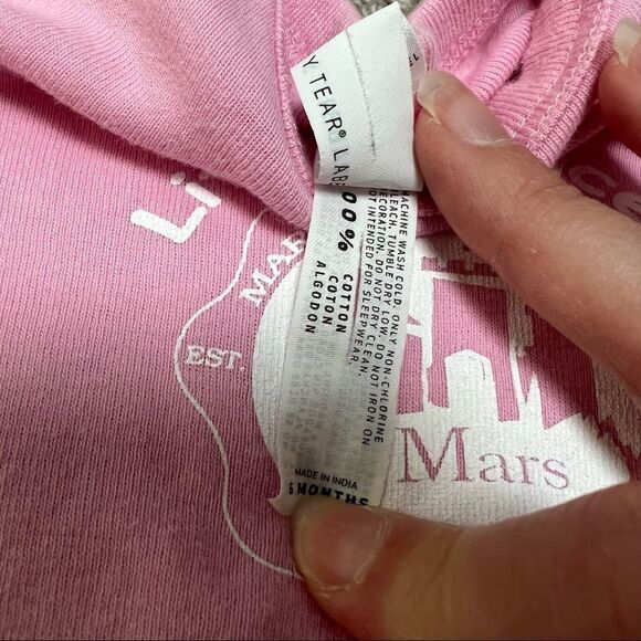 Mars Cheese Castle Little Princess Baby Girl Onesie - Kenosha Wisconsin - 6 mo - Picture 5 of 6